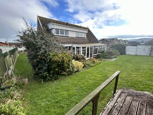 Photo 25- click for photo gallery